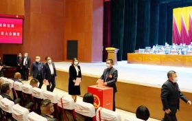 汉中市汉台区第十八届人民代表大会第一次会议胜利闭幕缩略图 汉中市汉台区第十八届人民代表大会第一次会议胜利闭幕缩略图
