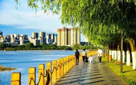 未来几天陕西全省多地持续降雨 气温下降注意及时添衣缩略图 未来几天陕西全省多地持续降雨 气温下降注意及时添衣缩略图