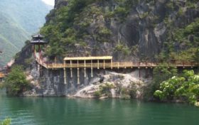 五一期间倡导非必要不离省 老年朋友请尽快接种疫苗缩略图 五一期间倡导非必要不离省 老年朋友请尽快接种疫苗缩略图