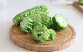 夏季食苦可泻心火缩略图