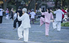 陕西省老年人健康水平显著提升 人均预期寿命达77.80岁缩略图