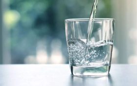 夏季喝水少,身体会悄悄的发生变化?缩略图 夏季喝水少,身体会悄悄的发生变化?缩略图