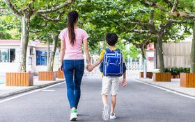 朋友圈晒娃也有七年之痒?听听心理专家怎么说!缩略图 朋友圈晒娃也有七年之痒?听听心理专家怎么说!缩略图