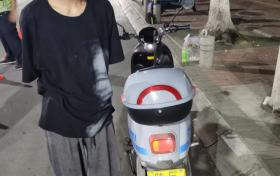 危险!未成年人无证还酒驾,被汉中交警查获!缩略图 危险!未成年人无证还酒驾,被汉中交警查获!缩略图
