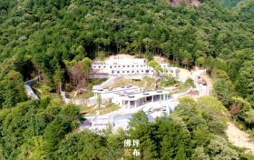 秦岭大熊猫在佛坪有了 “新家”缩略图 秦岭大熊猫在佛坪有了 “新家”缩略图