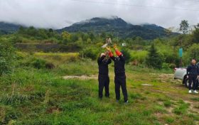 汉中南郑:警民携手救鹰隼缩略图 汉中南郑:警民携手救鹰隼缩略图