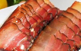 腌腊肉选购、食用有门道缩略图 腌腊肉选购、食用有门道缩略图