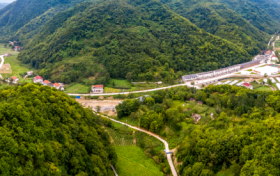 药旅融合铺就乡村振兴路 ——小洋镇鲁家坝创建省级乡村旅游示范村侧记缩略图 药旅融合铺就乡村振兴路 ——小洋镇鲁家坝创建省级乡村旅游示范村侧记缩略图
