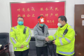 执勤交警捡到钱包，失主认领喜出望外缩略图