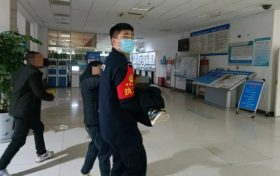 男童深夜受伤 民警紧急送医缩略图