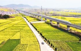 开往春天的列车!西安去汉中高铁8分钟一趟 说走就走缩略图 开往春天的列车!西安去汉中高铁8分钟一趟 说走就走缩略图