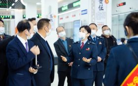 汉中市启动第32个全国税收宣传月缩略图 汉中市启动第32个全国税收宣传月缩略图