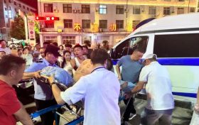 镇巴公安及时救助一名醉酒男子缩略图 镇巴公安及时救助一名醉酒男子缩略图