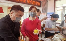 【心级服务 让爱连接】坚守为民初心 服务惠及万家缩略图 【心级服务 让爱连接】坚守为民初心 服务惠及万家缩略图