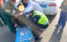警医合作快速联动 及时救助事故伤员缩略图 警医合作快速联动 及时救助事故伤员缩略图