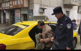 给力！老人钱包遗落出租车 民警快速帮找回缩略图