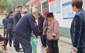 瑞众保险汉中中支开展2023年重阳行动慰问老人公益活动缩略图 瑞众保险汉中中支开展2023年重阳行动慰问老人公益活动缩略图