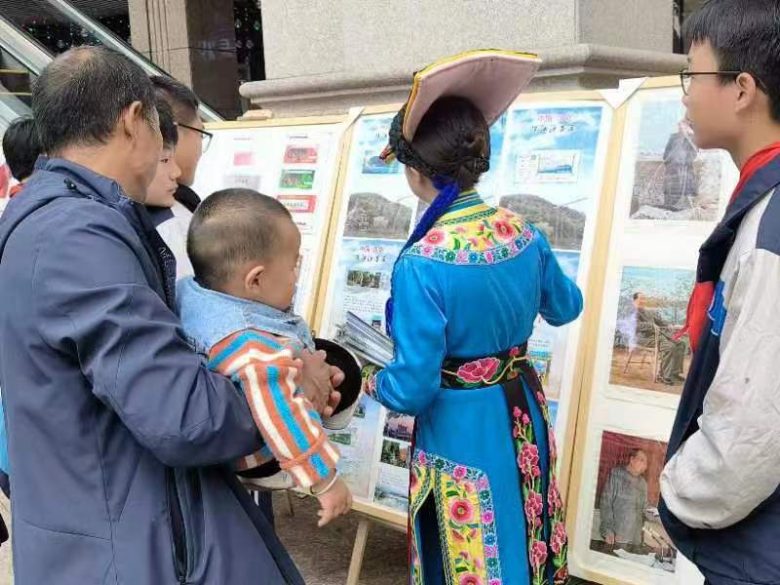 “国兴爱梦源杯”第一届饮水思源话汉江旅游文化艺术博览会收藏巡回展第二场活动在安康举行插图3