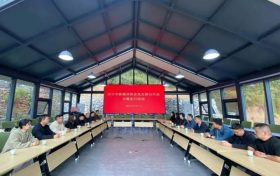 汉中市新媒体协会赴略阳县徐家坪镇开展“主题党日”活动缩略图 汉中市新媒体协会赴略阳县徐家坪镇开展“主题党日”活动缩略图