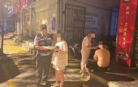 沉醉不知归路？民警护送醉酒男子回家缩略图