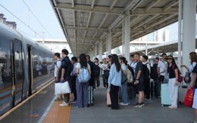 暑运启动！汉中车务段增开多趟列车→缩略图