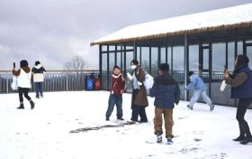 汉中秋假惊喜：草川子初雪撞彩林，每一帧都是壁纸缩略图