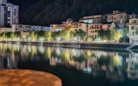 河东走廊提升改造完成！镇巴县城再添一条休闲廊道缩略图