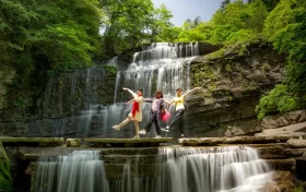 汉中黎坪景区2025年12月1日——2026年3月15日闭园公告缩略图