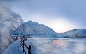 雪落汉江源，冰瀑雪趣藏诗意，这场冬日盛宴等你赴约！缩略图