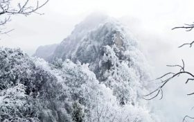 草川子下雪啦！九鼎山的雪景真的不可错过~缩略图