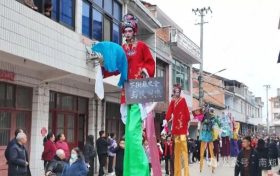 协税社火元宵节展演活动举行缩略图 协税社火元宵节展演活动举行缩略图