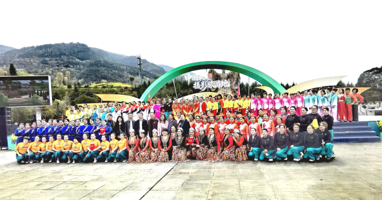 汉中市南郑区2026年“相约花海·大地欢歌”广场舞比赛圆满举行插图5 汉中市南郑区2026年“相约花海·大地欢歌”广场舞比赛圆满举行插图5