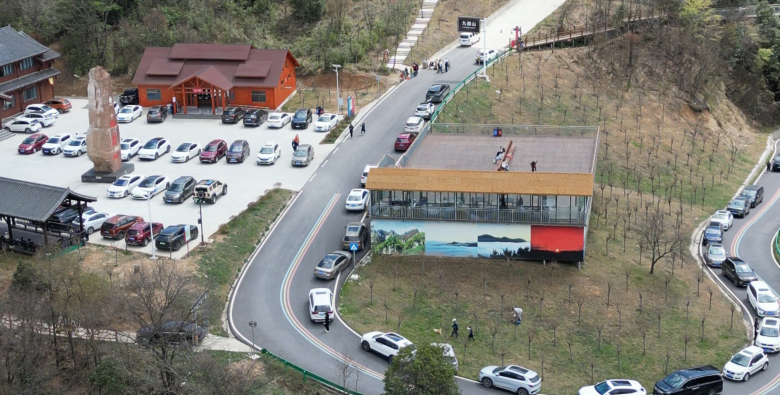 火爆!草川子景区清明假期圆满收官,人气拉满插图1 火爆!草川子景区清明假期圆满收官,人气拉满插图1