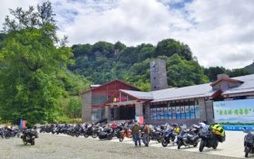 “百车汇羌乡·自驾游宁强”金秋采风暨航拍活动走进草川子景区缩略图